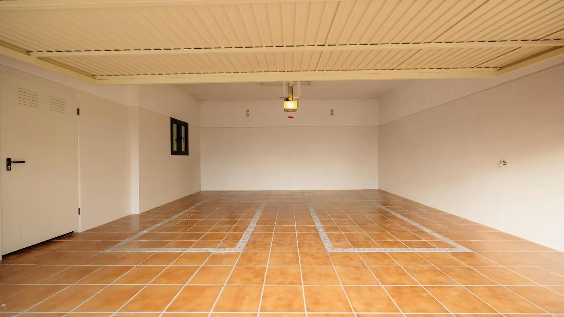 Villa Mediterranean Villa, On One Floor, With Private Heated Pool, Large Garden And Terrace And Close To The Sea, In La Cala De Mijas Spain